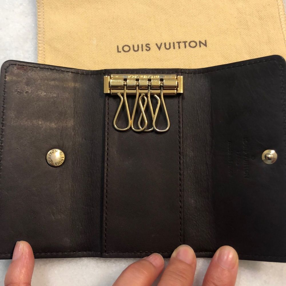 Authentic Louis Vuitton Vernis Patent Leather Multicles 4 Key Holder - Picture 5 of 11